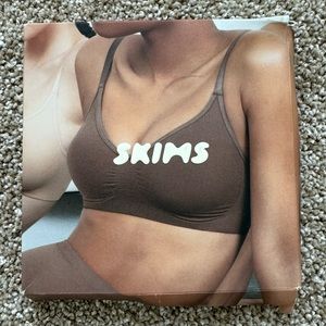Skims Seamless Solutionwear bralette🖤